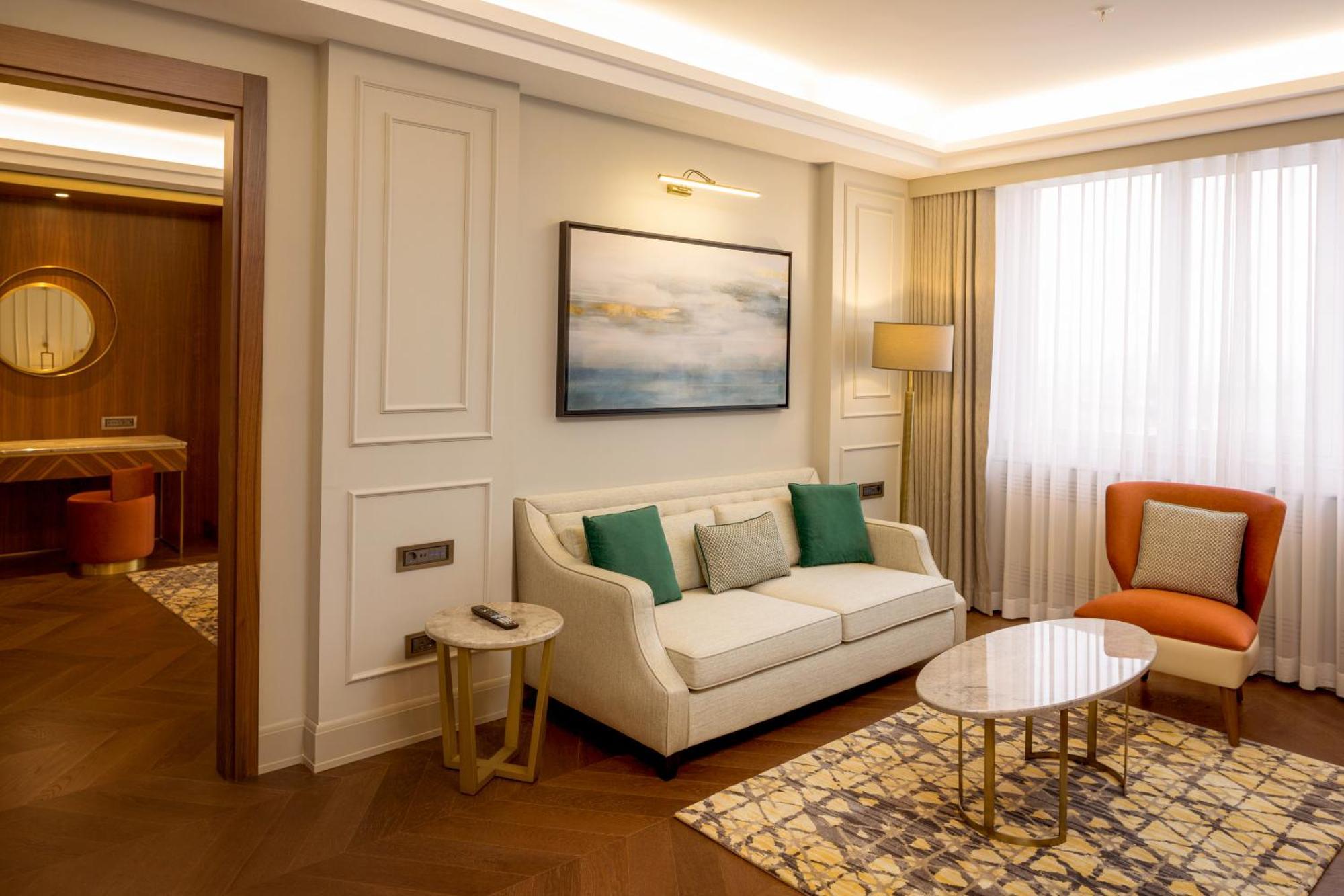 Sheraton Biškek Exteriér fotografie
