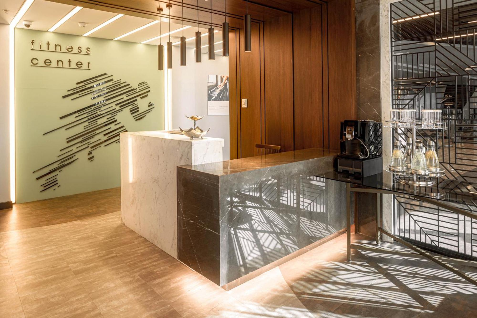 Sheraton Biškek Exteriér fotografie