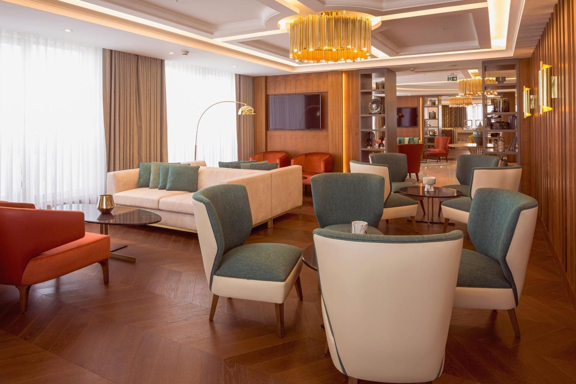 Sheraton Biškek Exteriér fotografie